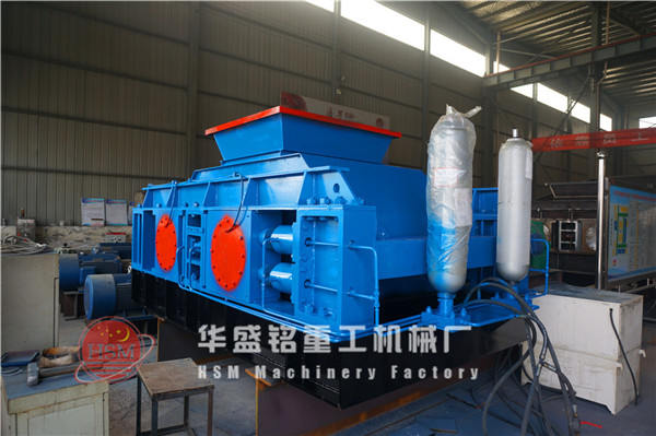 對(dui)輥破碎機(ji)圖(tu)片(pian)
