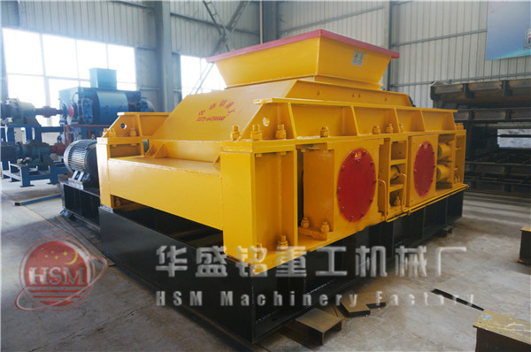 對(dui)輥(gun)破(po)碎機(ji)圖(tu)片