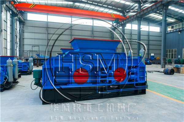 對(dui)輥(gun)破(po)碎機(ji)