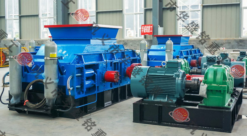 熱力(li)行(xing)業齒(chi)輥破(po)碎機