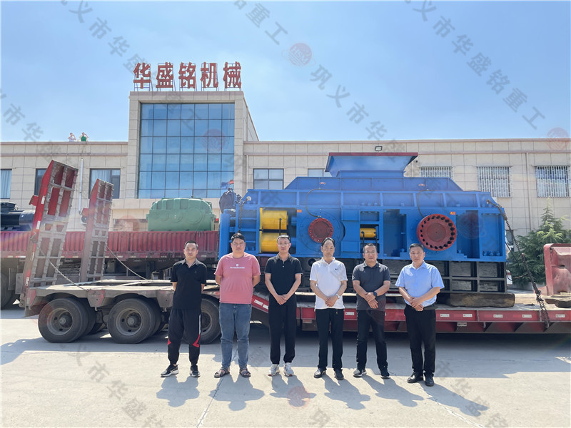 河(he)卵(luan)石製砂(sha)機